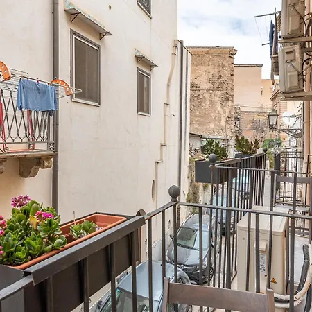 Vega - Alle Spalle Del Teatro Massimo 아파트 *